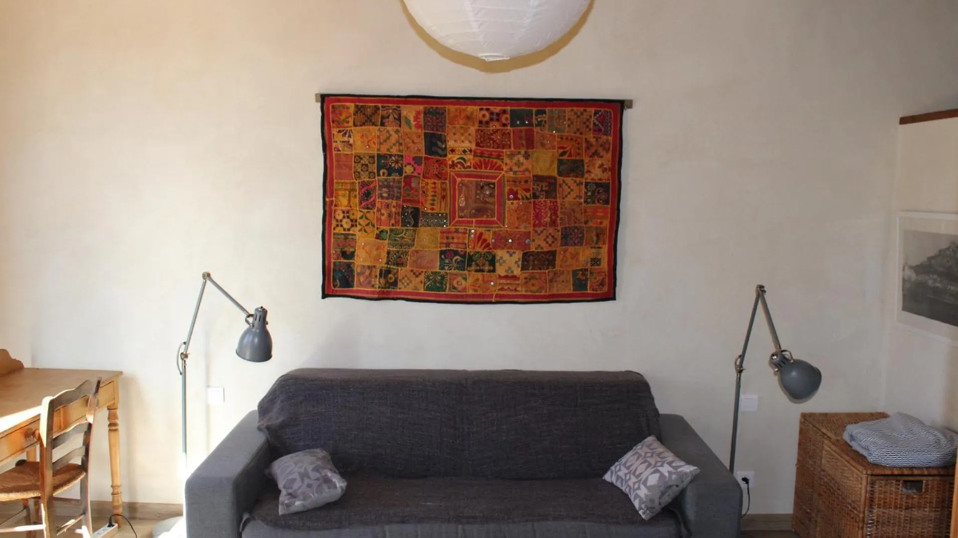 Entrechaux La Maison Basse 0*,